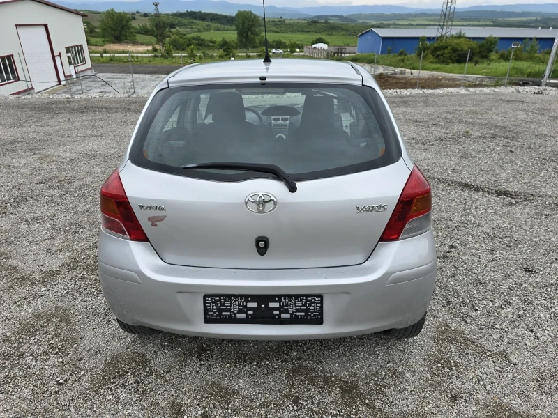 Toyota Yaris 1.0 VVTI 69 к.с., снимка 7 - Автомобили и джипове - 47597021