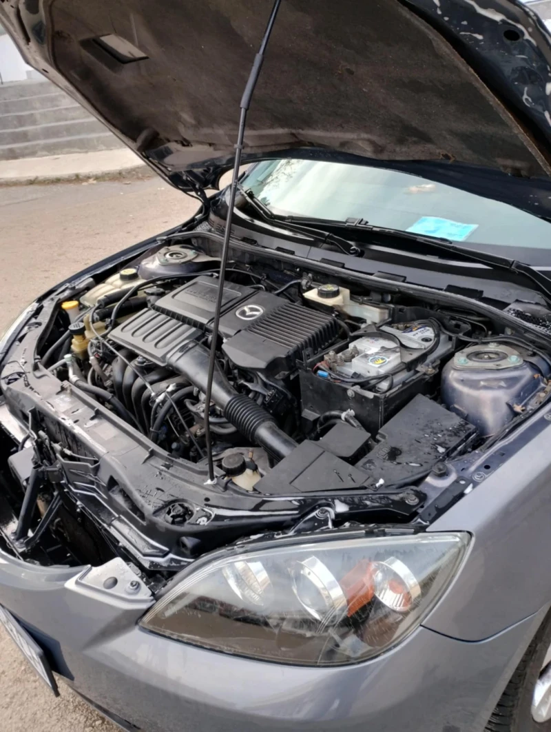 Mazda 3, снимка 11 - Автомобили и джипове - 48418728