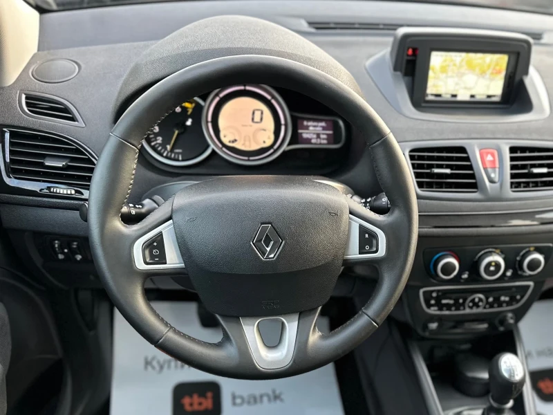 Renault Megane 1.6i GAZ  EURO 5, снимка 10 - Автомобили и джипове - 48816936