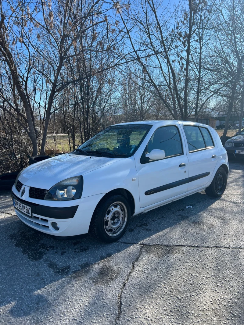 Renault Clio, снимка 2 - Автомобили и джипове - 49377935