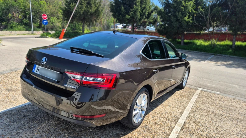 Skoda Superb III 2.0 TDI, 190 к.с., снимка 10 - Автомобили и джипове - 52661824