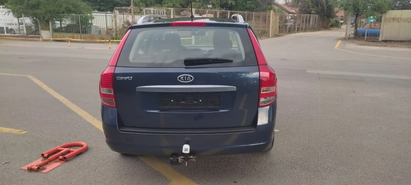 Kia Ceed 1.4i БЕНЗИН, снимка 5 - Автомобили и джипове - 51525394