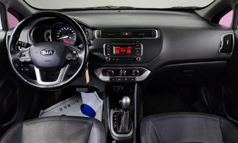 Kia Pride 5DR 1.4 MPI Trendy * НАЙ-ДОБРА ЦЕНА В БЪЛГАРИЯ* , снимка 7 - Автомобили и джипове - 52111530