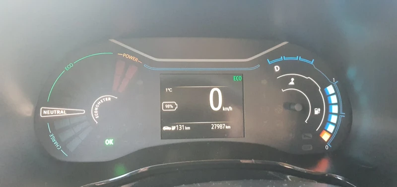 Dacia Spring Comfort Plus 2023, снимка 9 - Автомобили и джипове - 52575936