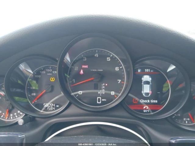 Porsche Panamera 4/ЗАКУПИ ОТ 255 евро на ден, снимка 7 - Автомобили и джипове - 53269180