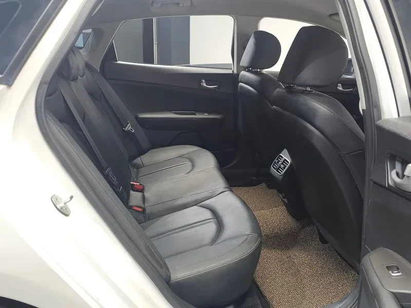 Kia K5 2.0 LUXURY, снимка 12 - Автомобили и джипове - 55088210