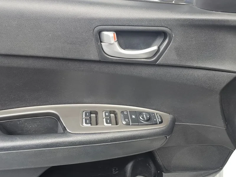 Kia K5 2.0 LUXURY, снимка 17 - Автомобили и джипове - 55088210