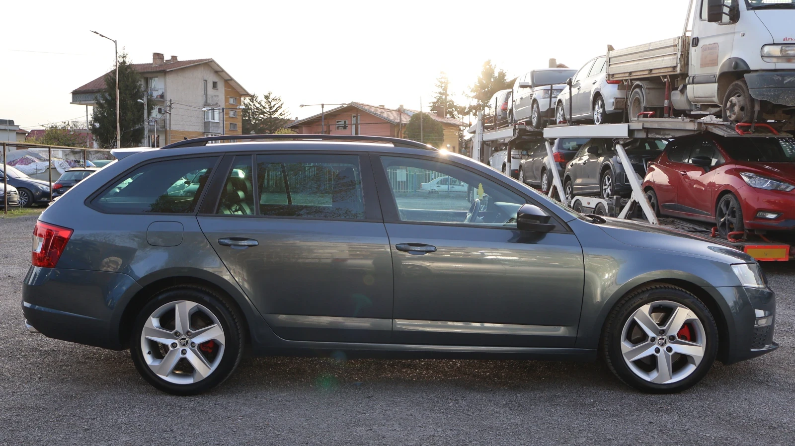 Skoda Octavia 2.0TDI VRS 4x4 DSG CARPLAY НАВИГАЦИЯ - изображение 4