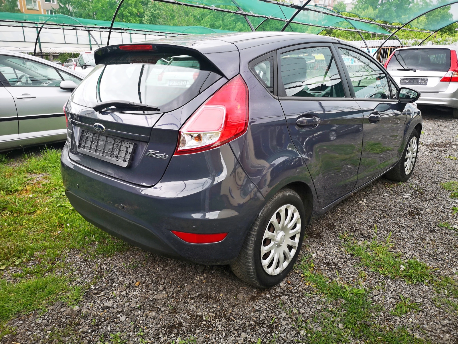 Ford Fiesta 1.4i-97кс-ГАЗ - изображение 3