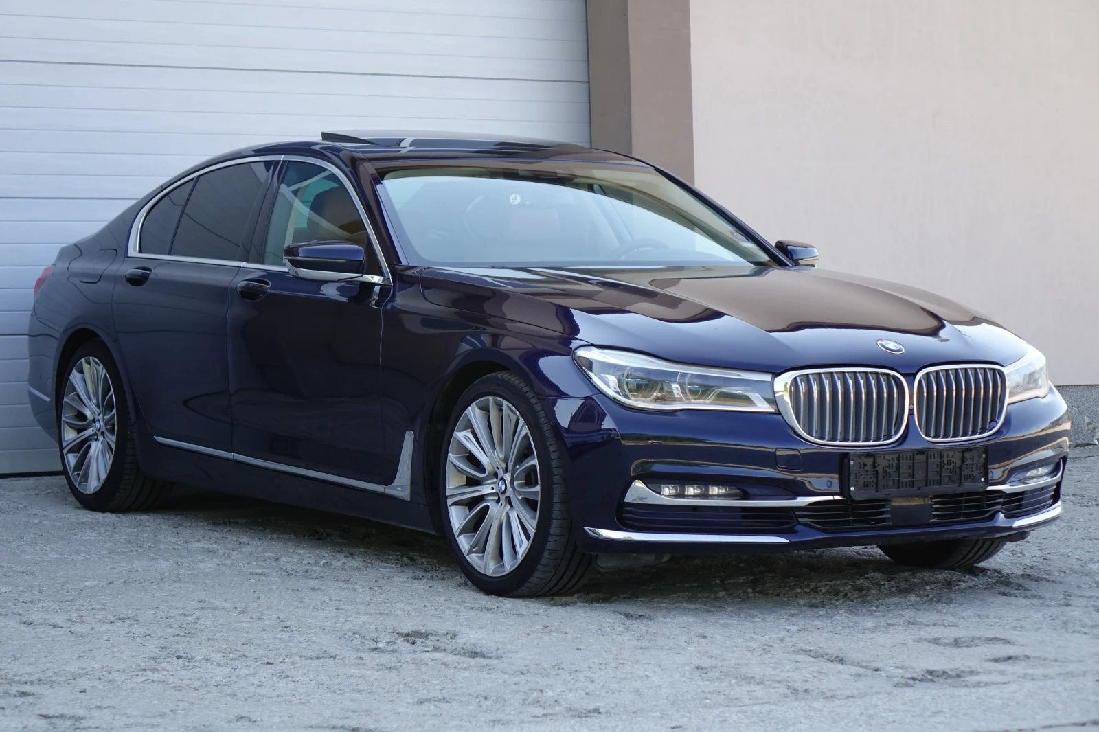 BMW 740  xDRIVE* LASER LIGHTS* TV* BOWER&WILLKINS*  - изображение 5