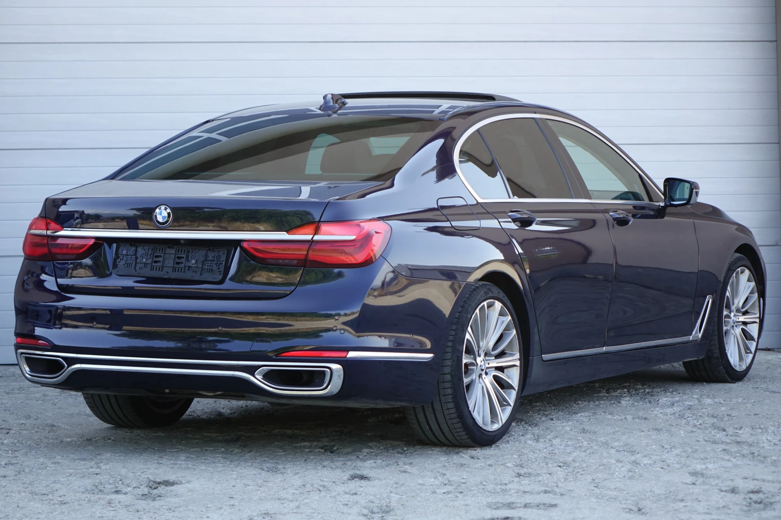 BMW 740  xDRIVE* LASER LIGHTS* TV* BOWER&WILLKINS*  - изображение 6