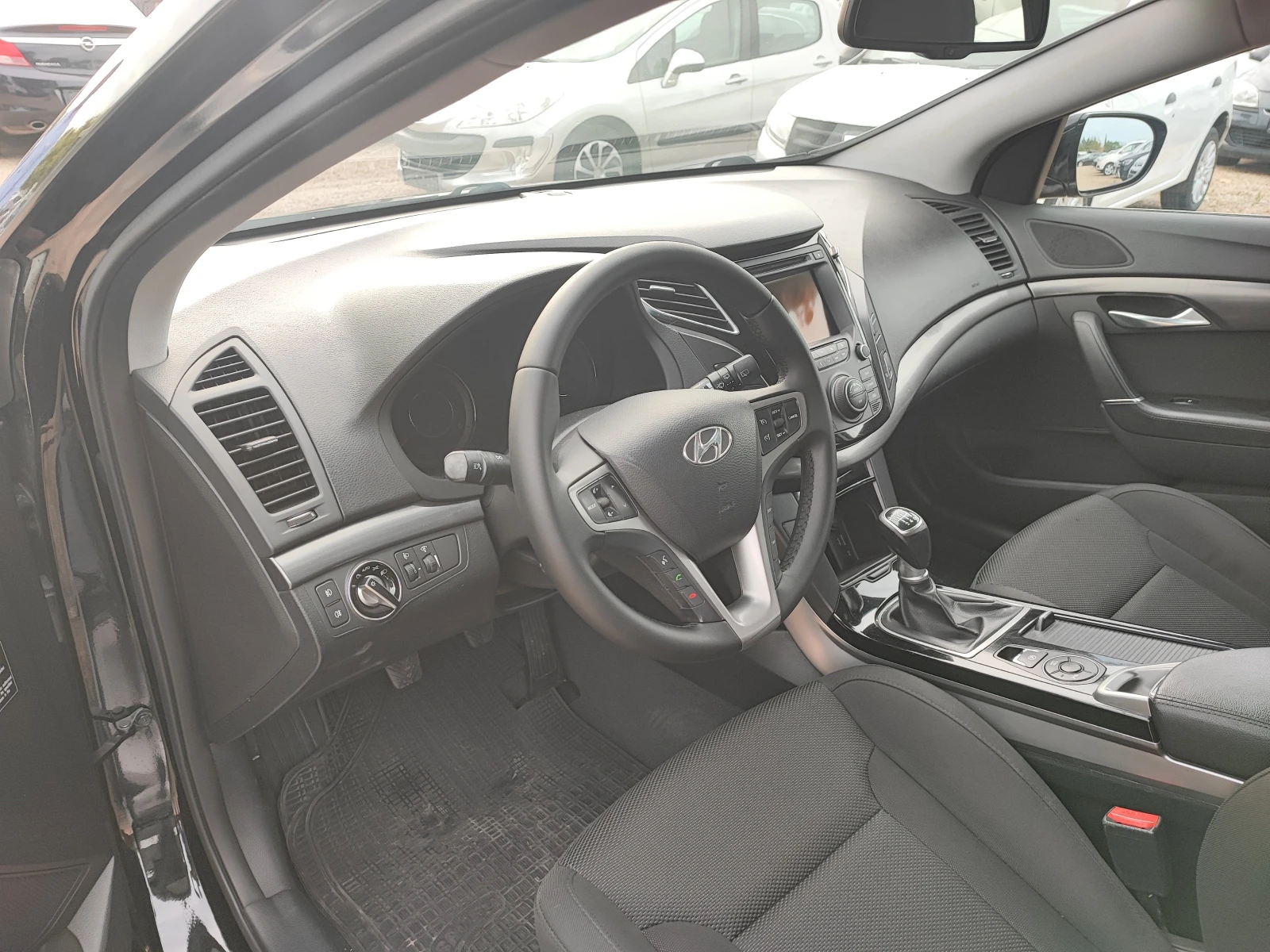 Hyundai I40   | Mobile.bg   12