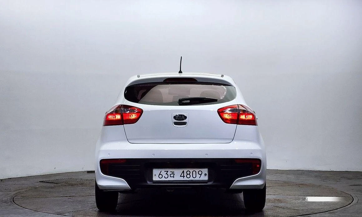 Kia Pride 5DR 1.4 MPI Trendy * НАЙ-ДОБРА ЦЕНА В БЪЛГАРИЯ*  - изображение 4