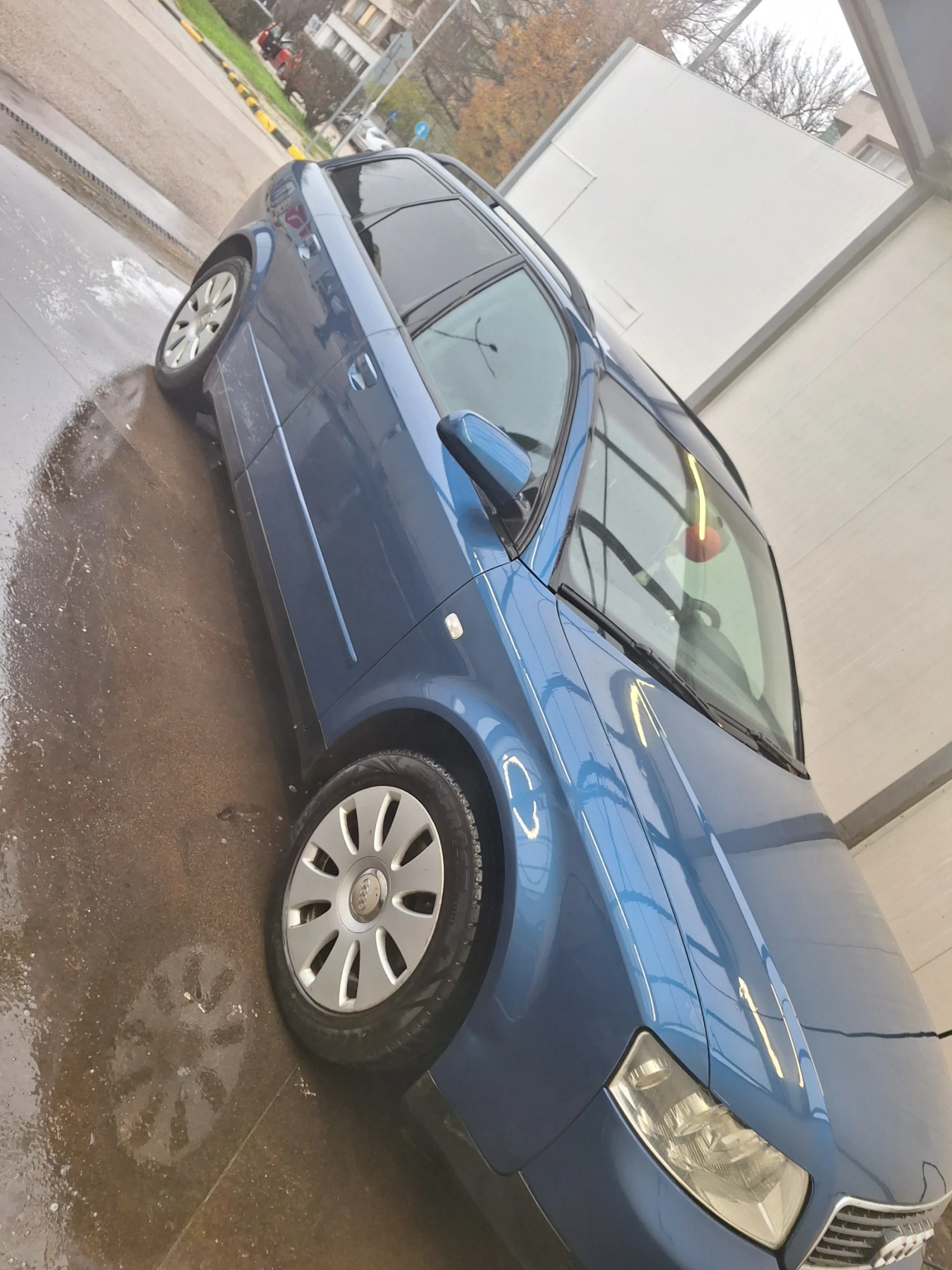 Audi A4 1.9 131 - изображение 2