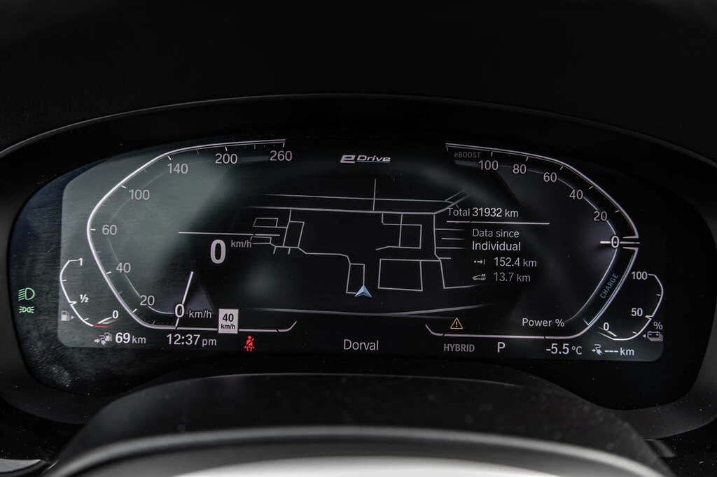 BMW 530E I * M-Package* * HeadUp* AвтоКредит* (ЦЕНА ДО БГ), снимка 11 - Автомобили и джипове - 53894318