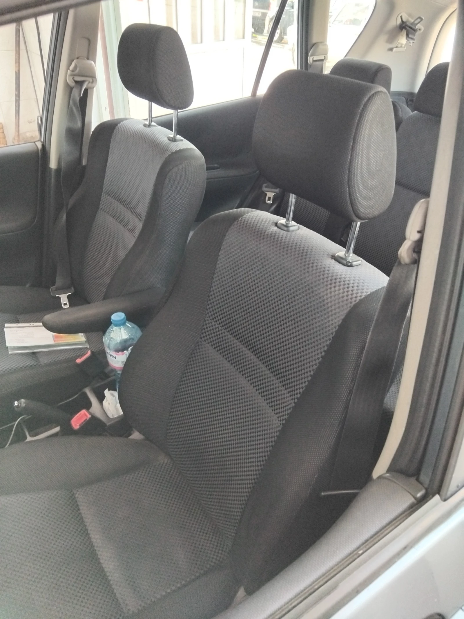 Toyota Corolla verso, снимка 3 - Автомобили и джипове - 53945195