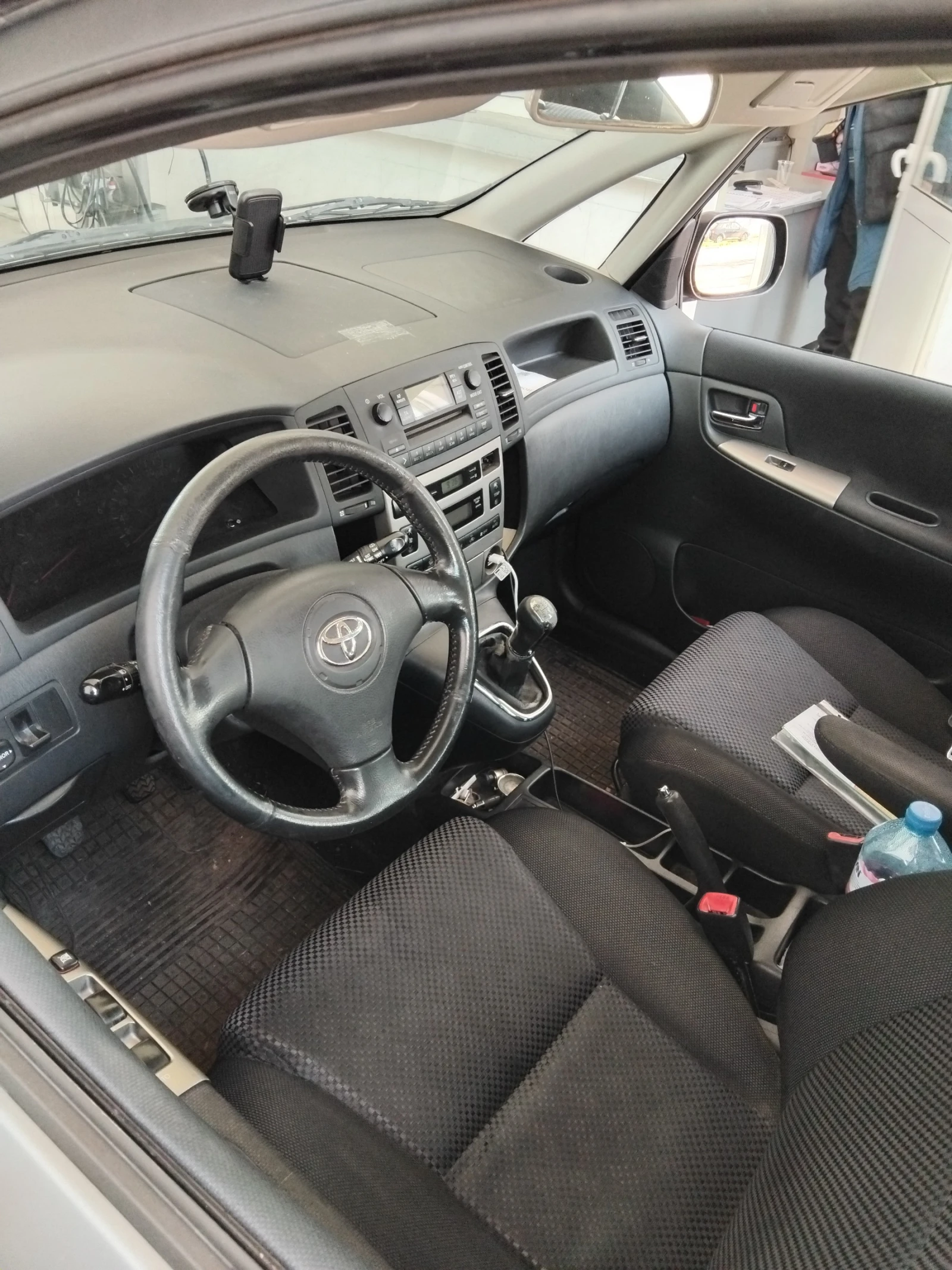 Toyota Corolla verso, снимка 2 - Автомобили и джипове - 53945195
