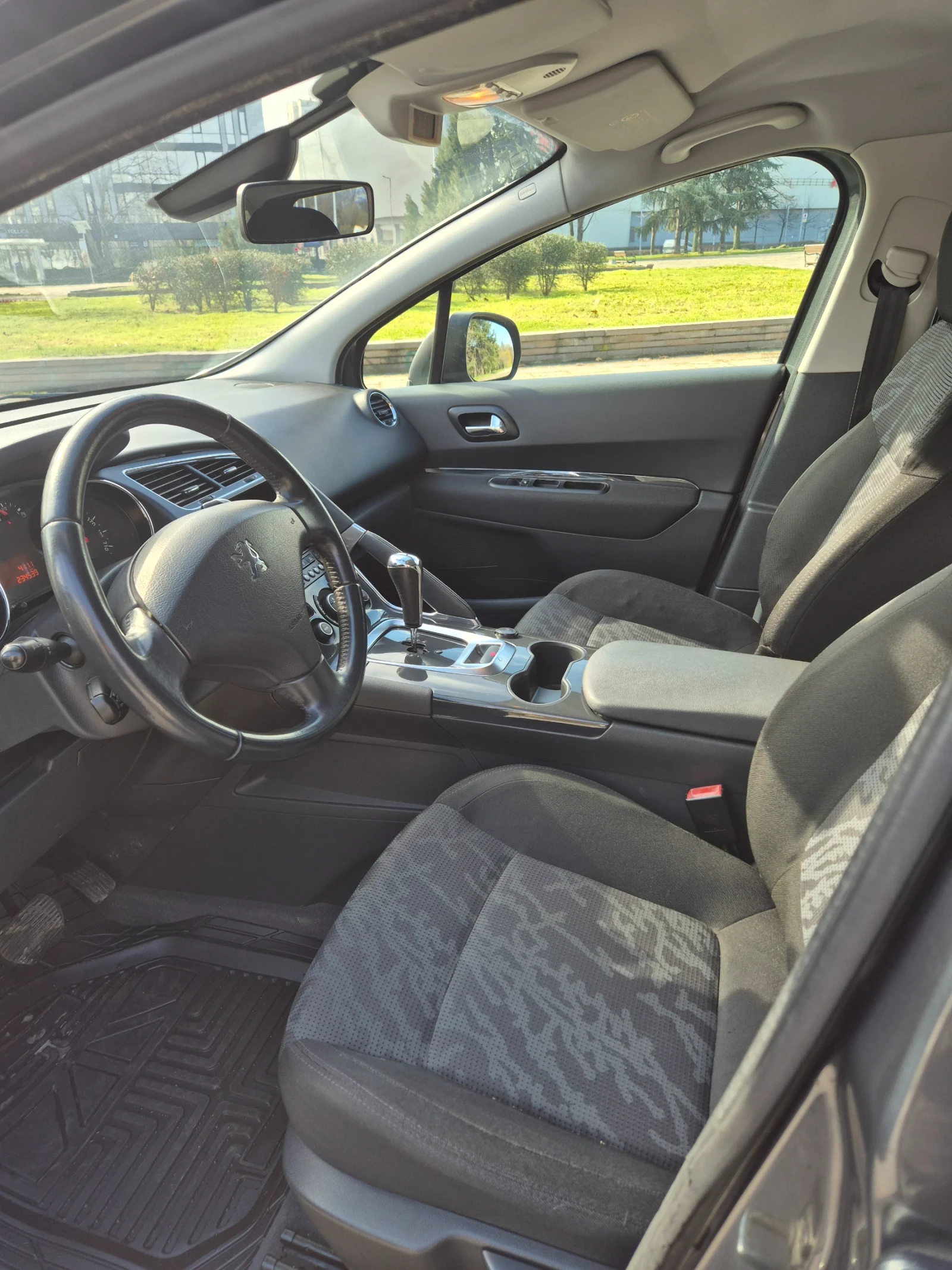 Peugeot 3008 1.6 hdi, снимка 9 - Автомобили и джипове - 54004247