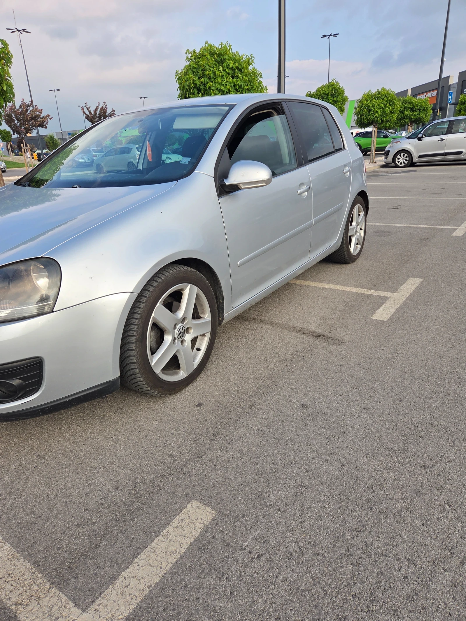 VW Golf, снимка 3 - Автомобили и джипове - 54845648