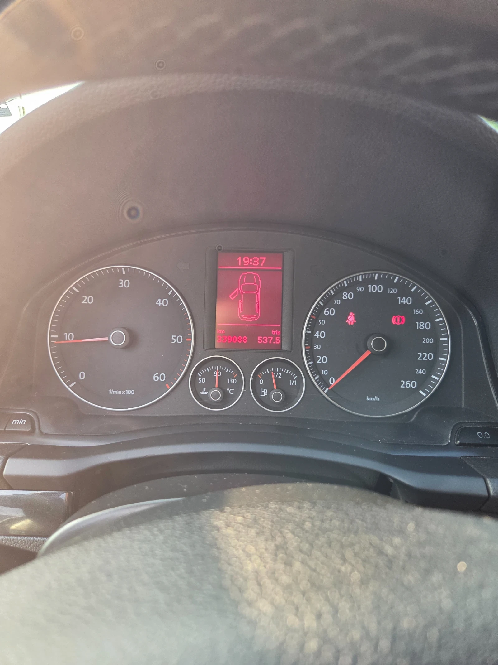 VW Golf, снимка 9 - Автомобили и джипове - 54845648
