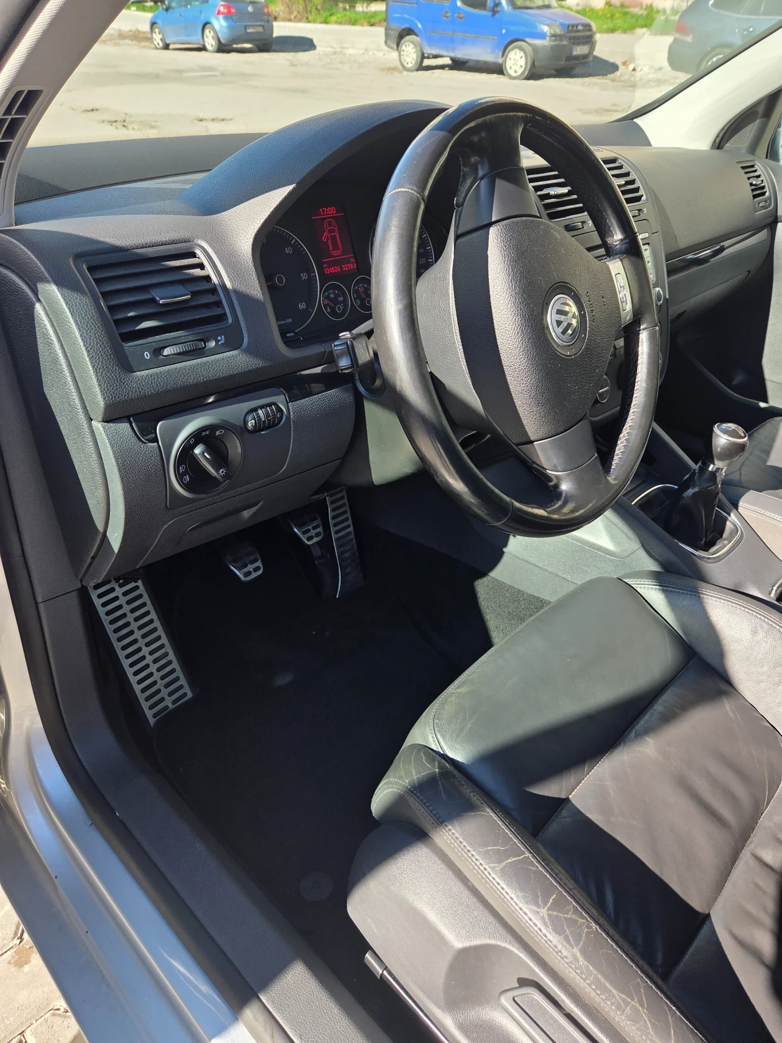 VW Golf, снимка 8 - Автомобили и джипове - 54845648