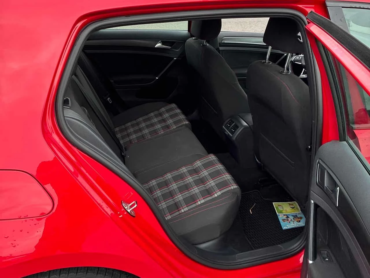 VW Golf * GTI* ГЛАВНО ПРЕДСТАВИТЕЛСТВО* , снимка 11 - Автомобили и джипове - 54219304