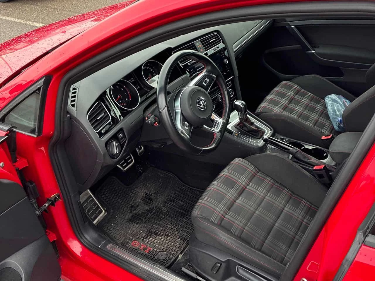 VW Golf * GTI* ГЛАВНО ПРЕДСТАВИТЕЛСТВО* , снимка 7 - Автомобили и джипове - 54219304