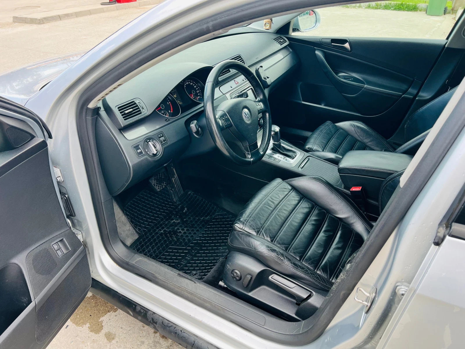 VW Passat 2.0TDI, снимка 7 - Автомобили и джипове - 54350739