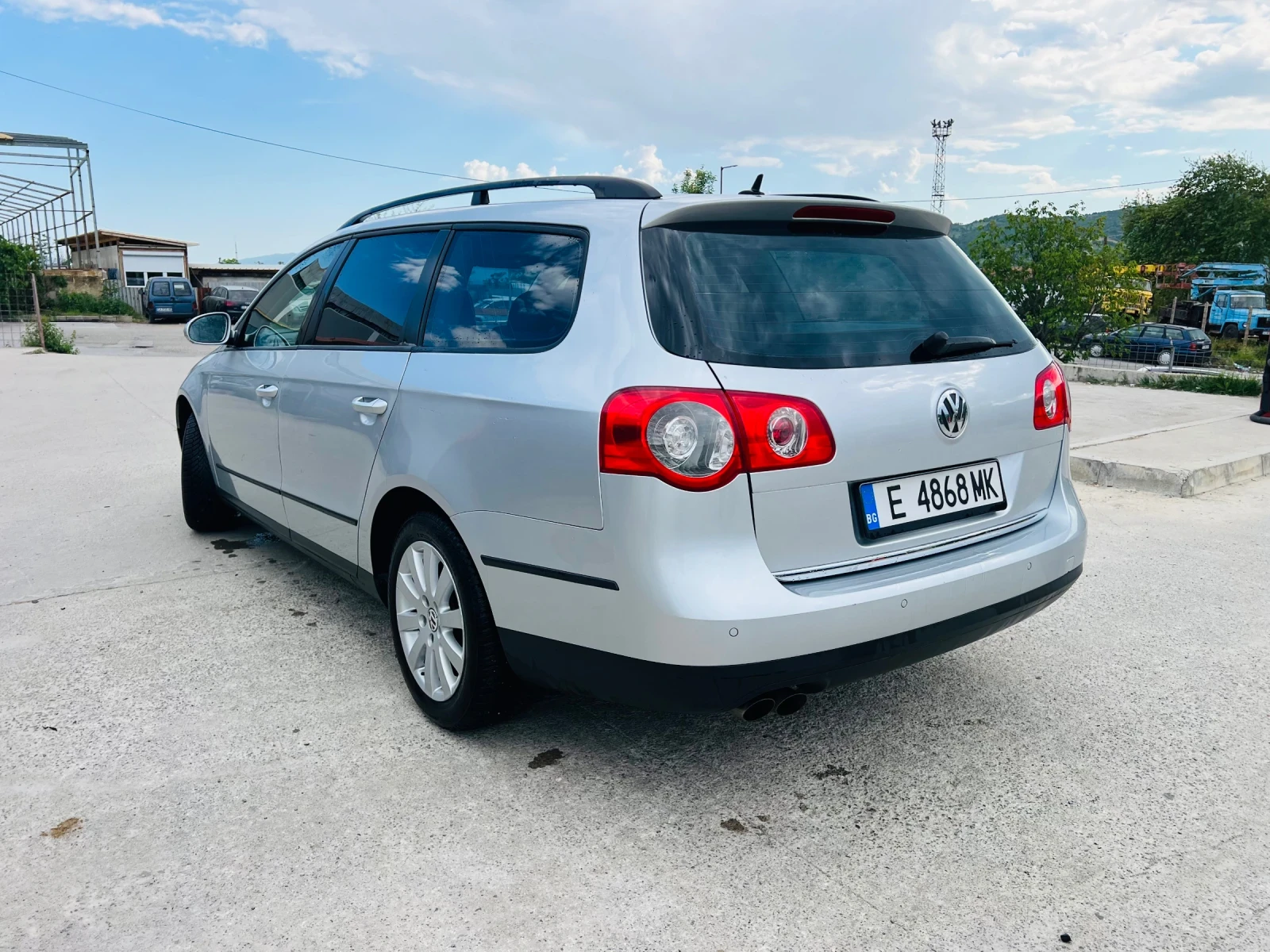 VW Passat 2.0TDI, снимка 5 - Автомобили и джипове - 54350739