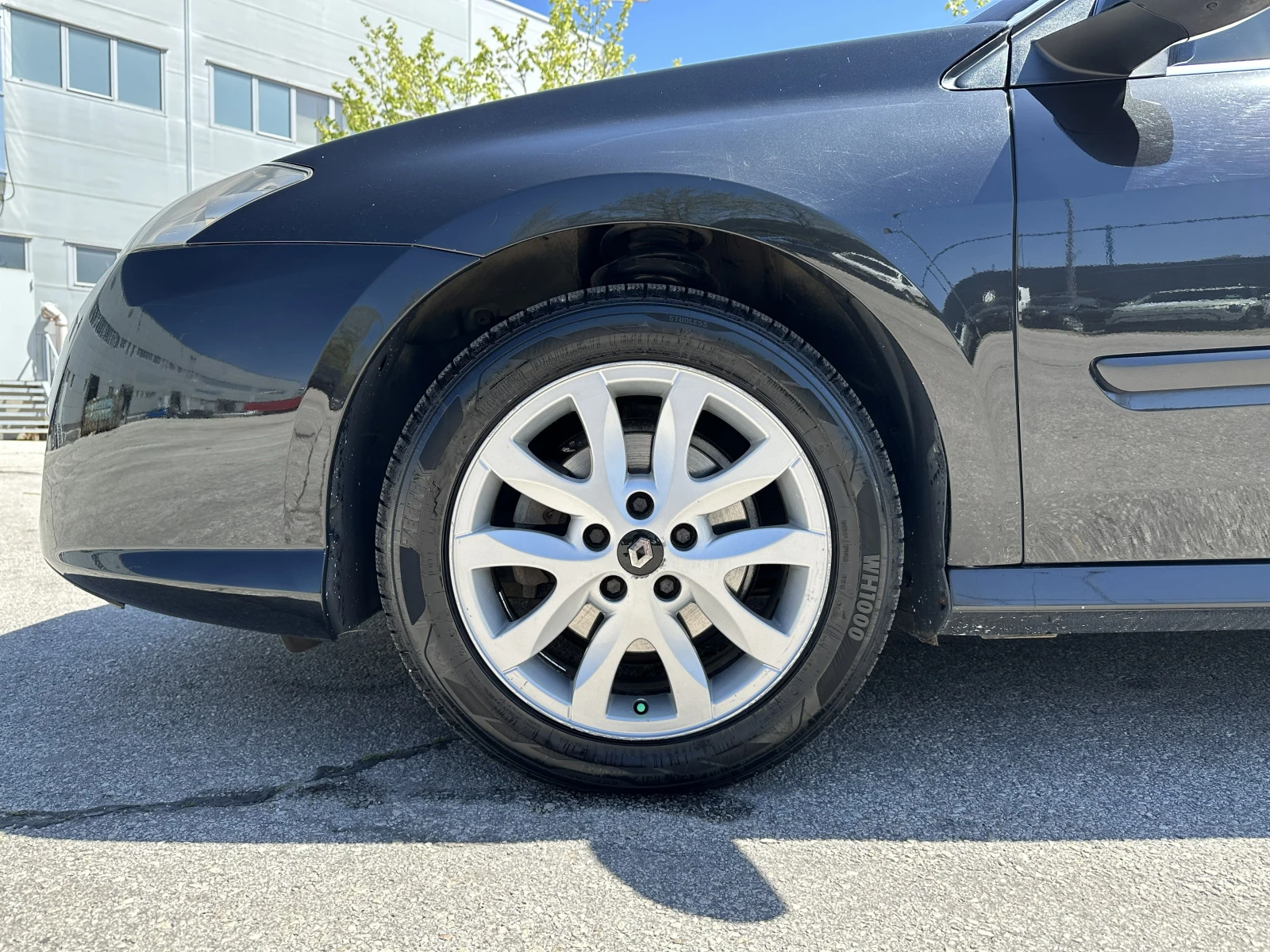 Renault Laguna, снимка 8 - Автомобили и джипове - 54355895