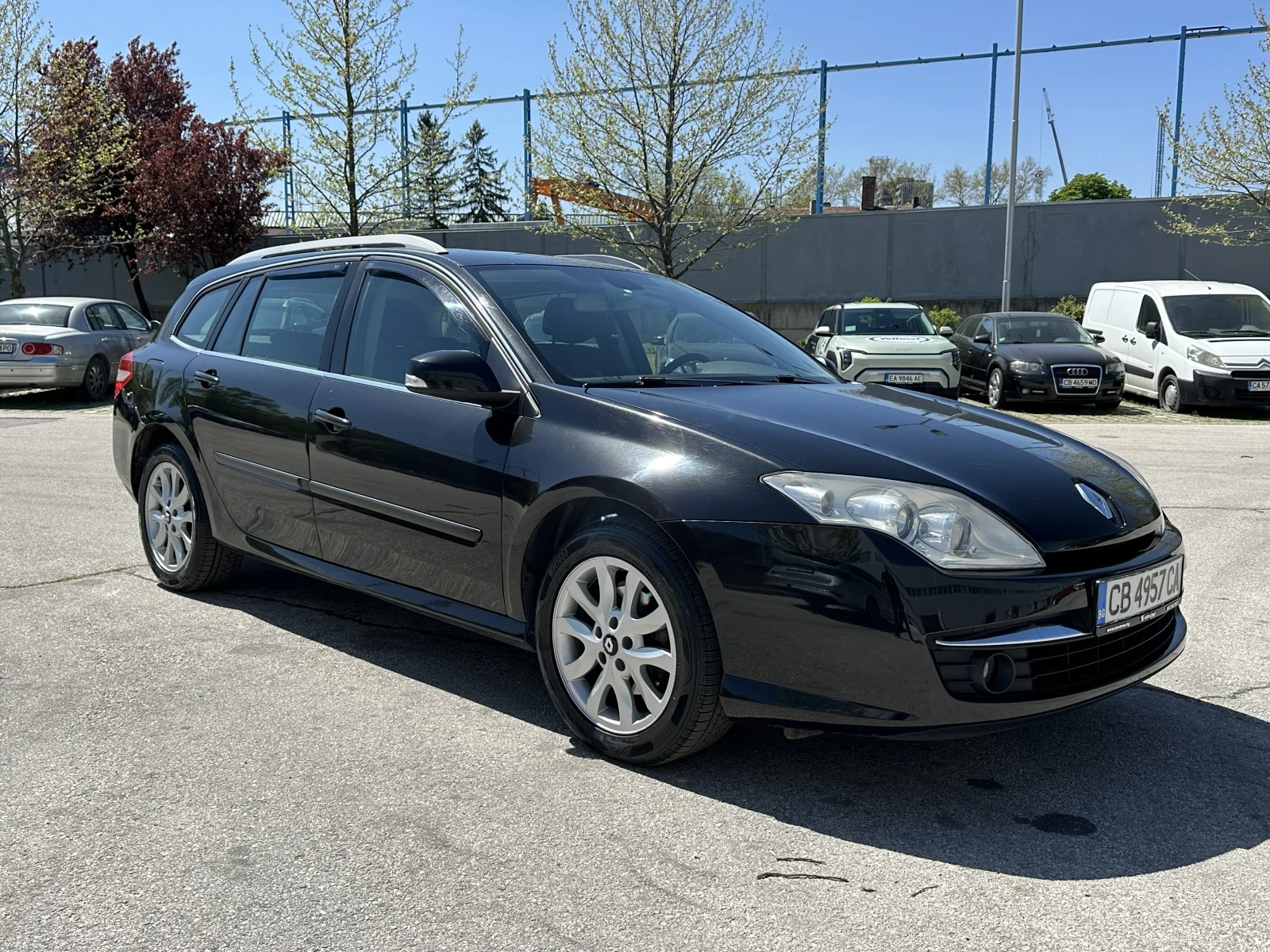 Renault Laguna, снимка 6 - Автомобили и джипове - 54355895