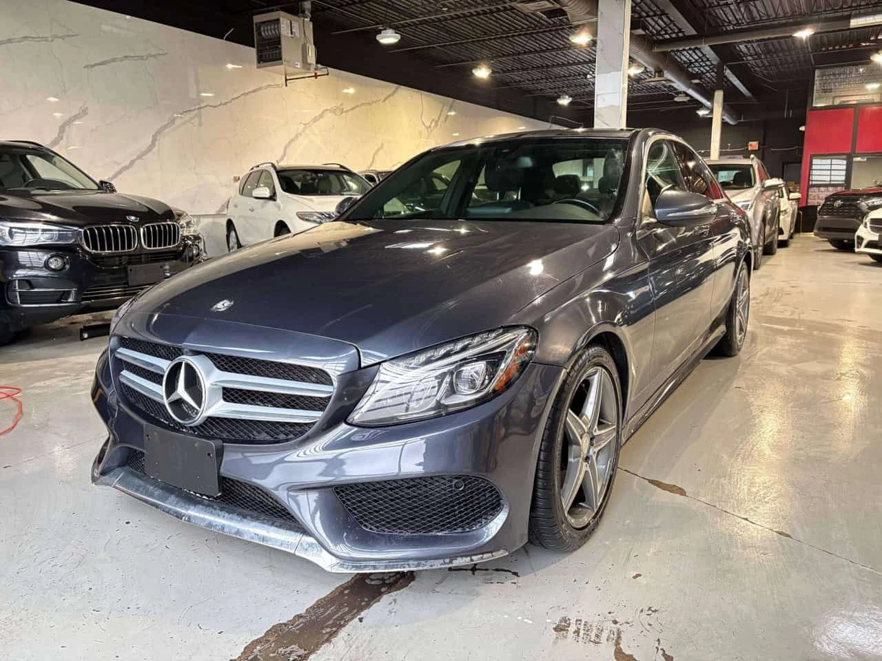 Mercedes-Benz C 300 * 4dr Sdn 4MATIC* 9 SERVICE RECS* ONTARIO CAR* AM 