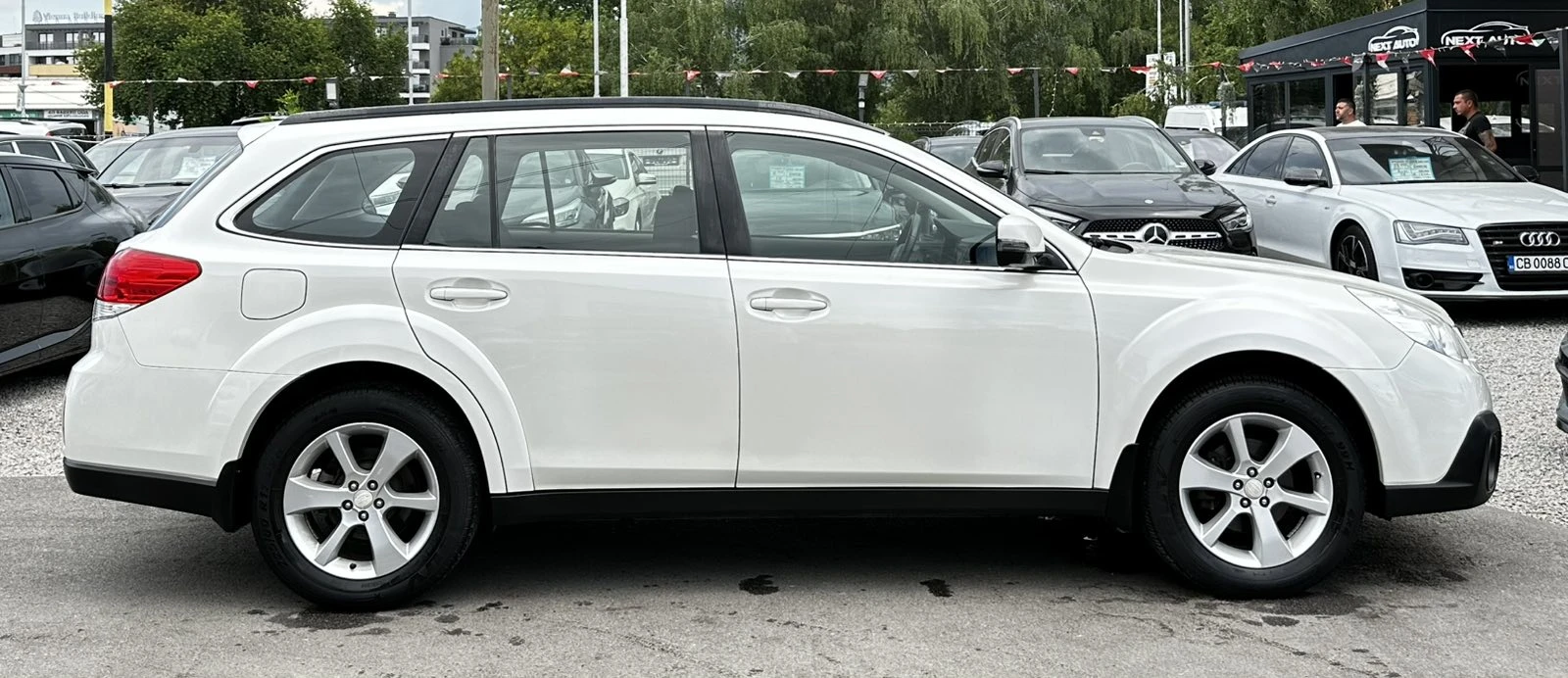 Subaru Outback 2.5I 173HP ГАЗ АВТОМАТ НАВИ КАМЕРАЕ5В, снимка 4 - Автомобили и джипове - 55104280