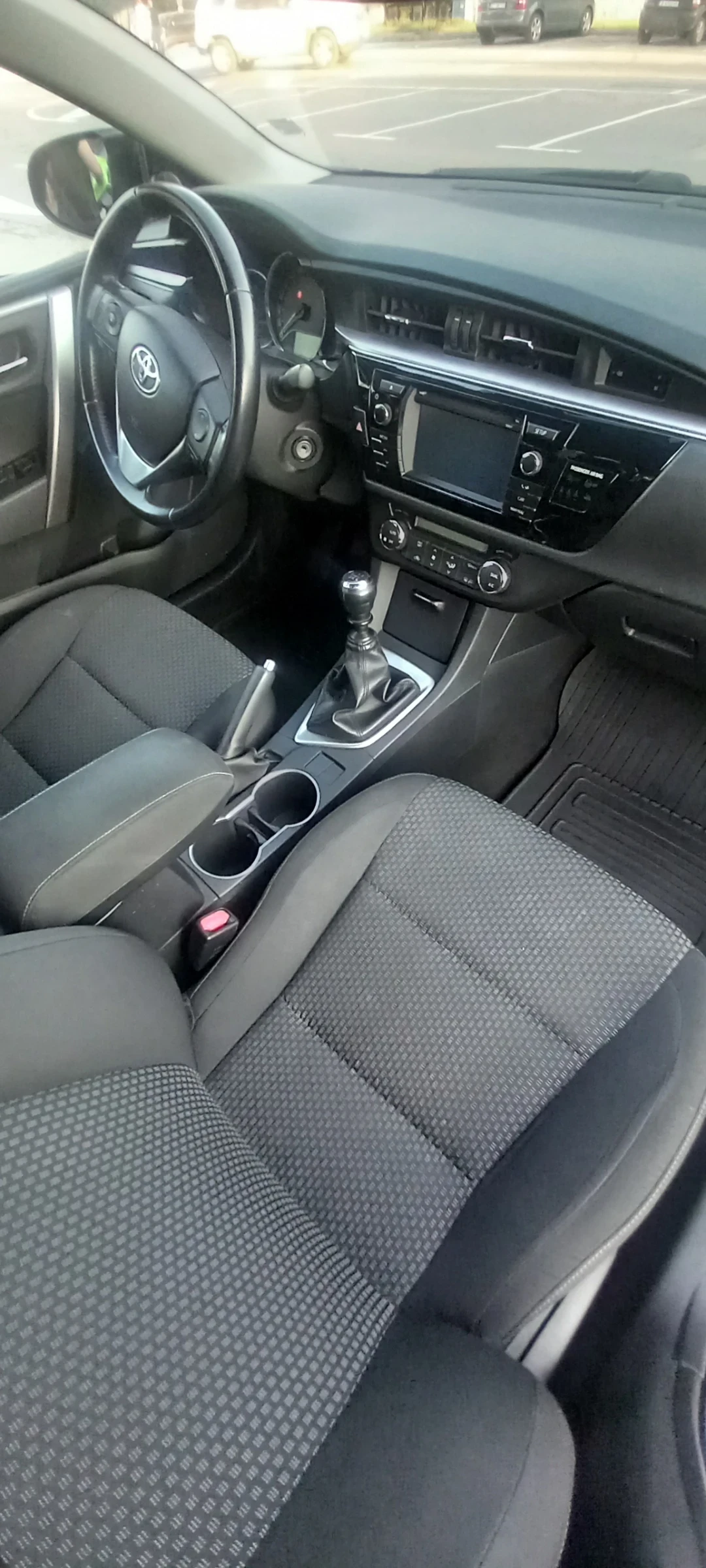 Toyota Corolla 1.33, снимка 9 - Автомобили и джипове - 55468640