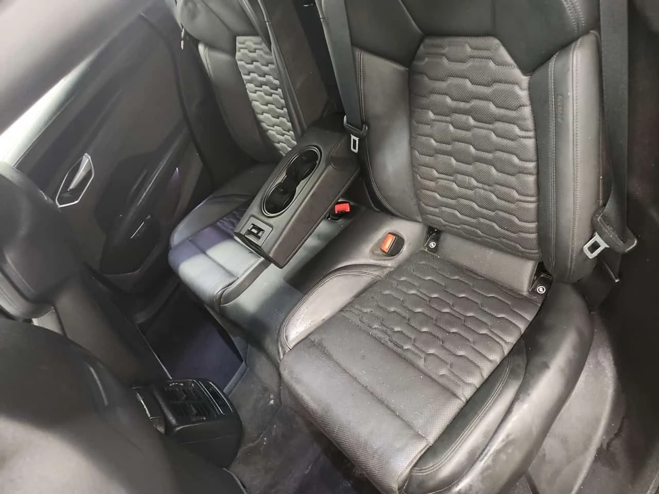 Audi E-Tron GT * QUATTRO * АВТОКРЕДИТ * ГЛАВНО ПРЕДСТАВИТЕЛСТВО, снимка 13 - Автомобили и джипове - 55543698