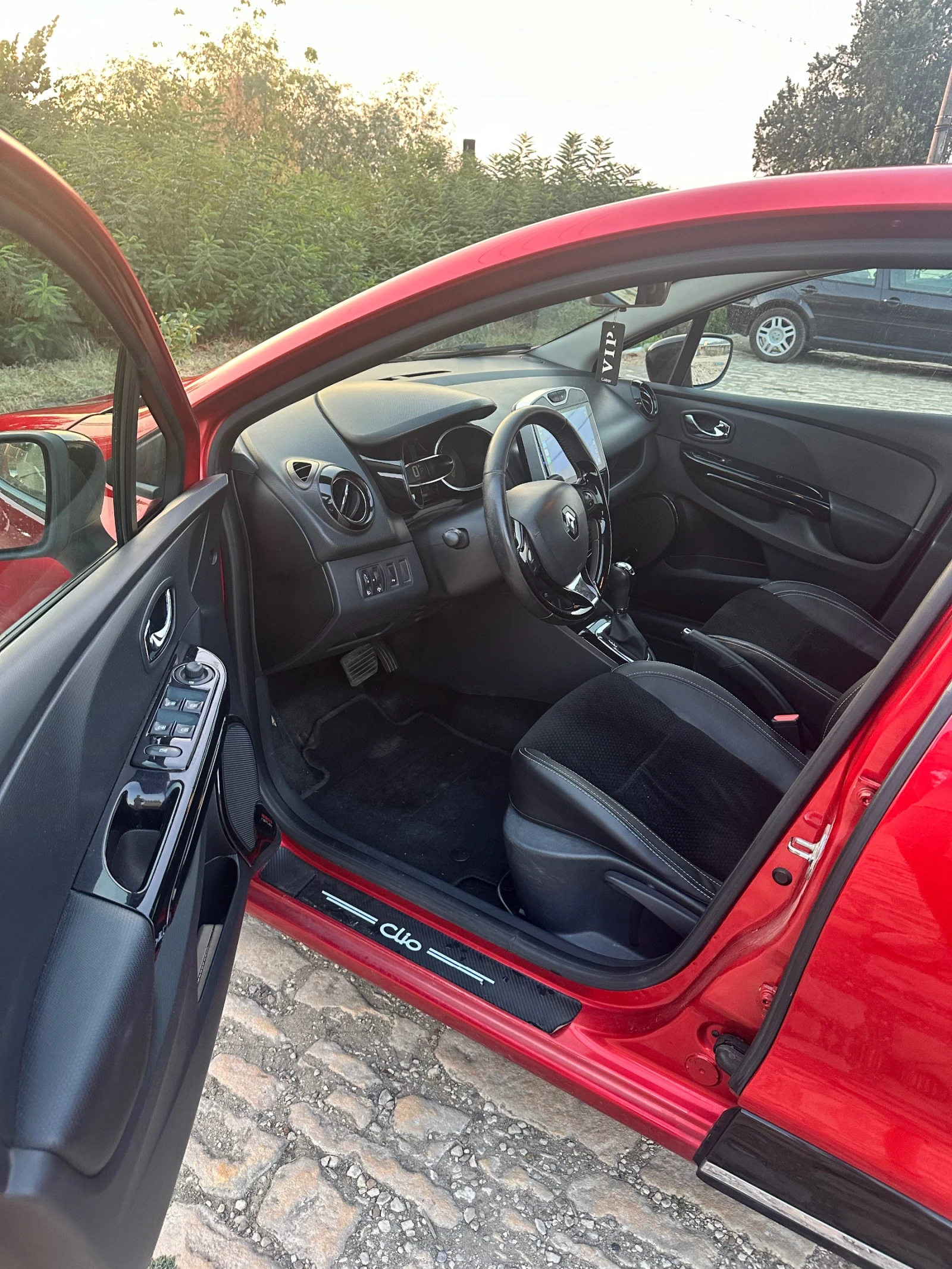 Renault Clio, снимка 7 - Автомобили и джипове - 55904807