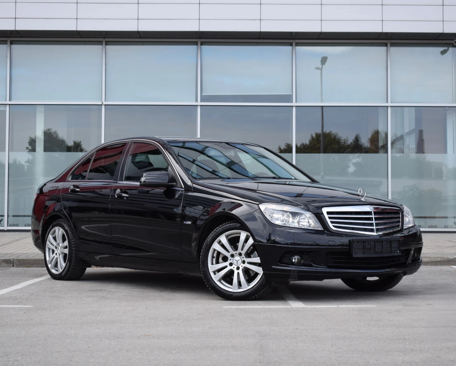 Mercedes-Benz C 220 2.2Cdi/OM646/Full/Обслужен/Harman-Kardon/УНИКАТ///