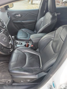 Jeep Cherokee 3.2 GAZ, снимка 5