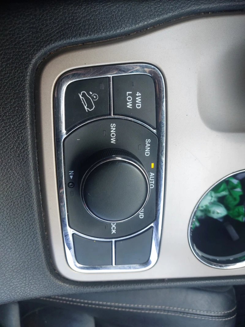 Jeep Grand cherokee 3.6 , снимка 10 - Автомобили и джипове - 52356077