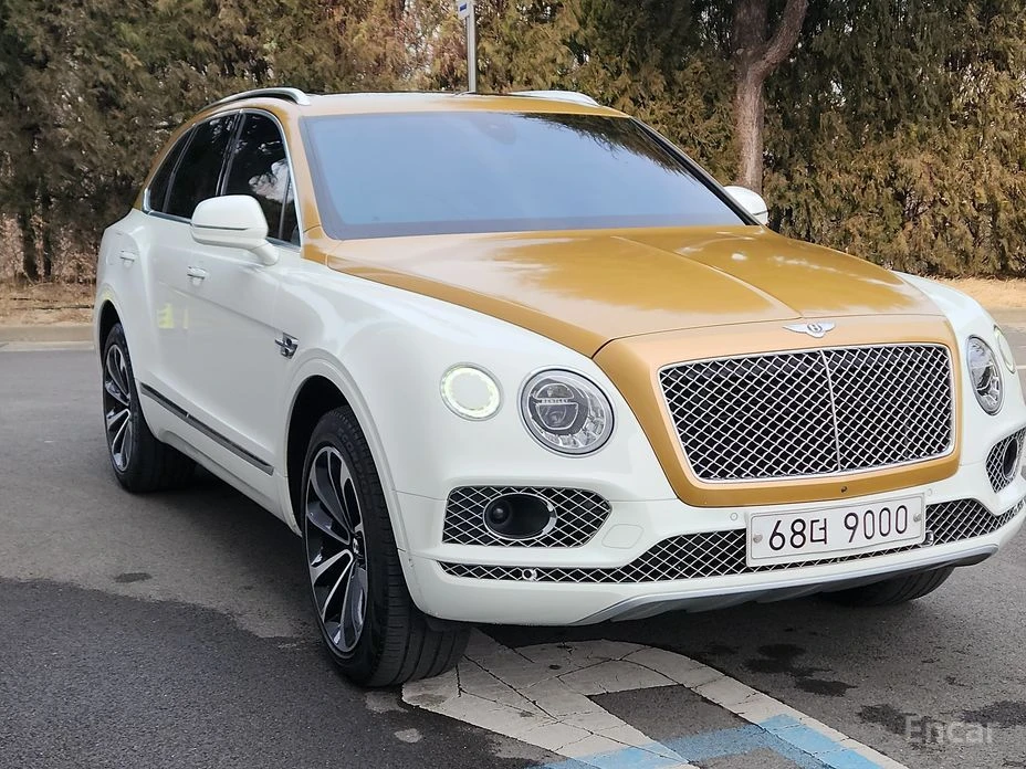 Bentley Bentayga 6.0* W12* NIGHT* VISION* , снимка 3 - Автомобили и джипове - 54217773