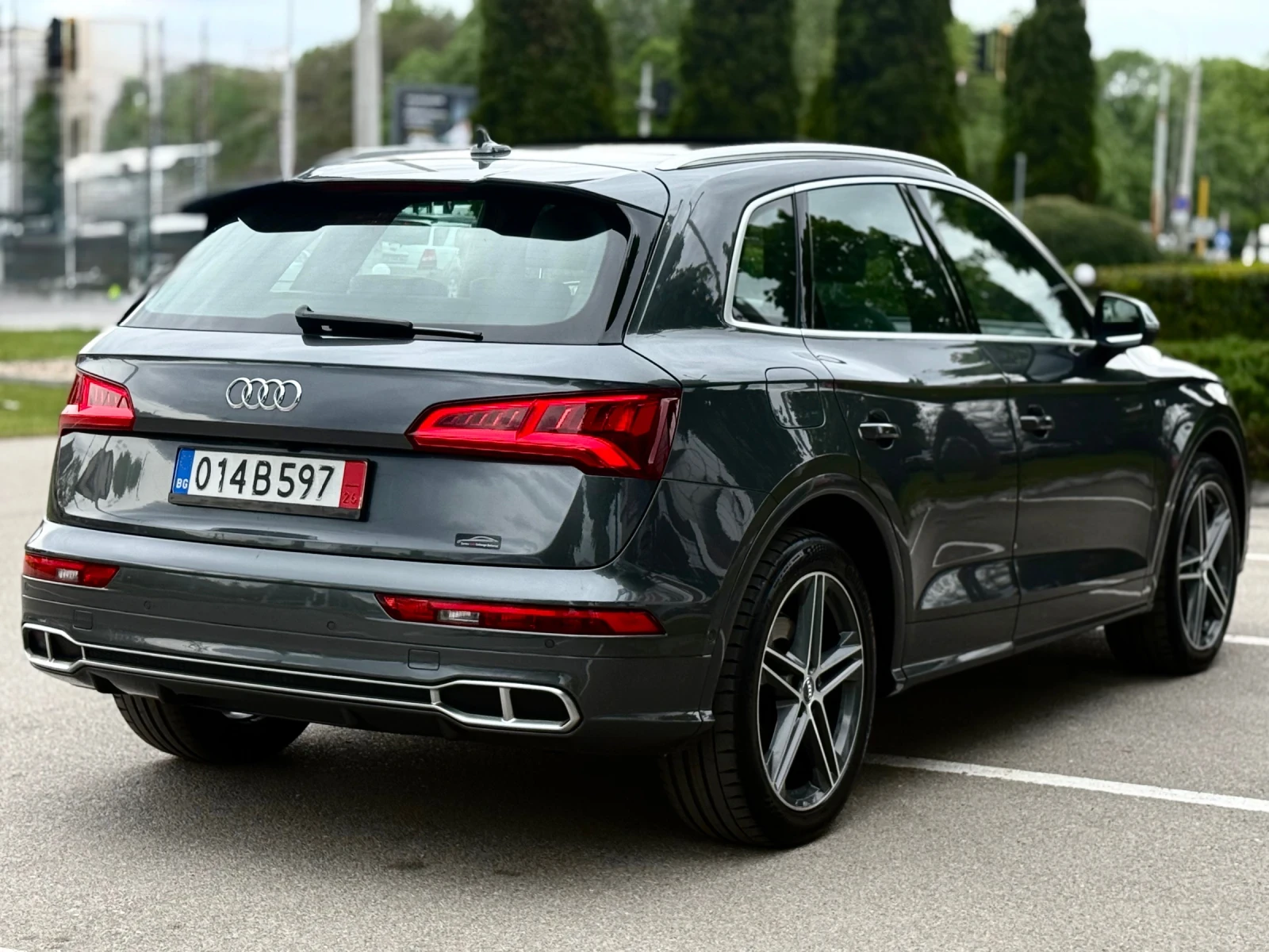 Audi SQ5 Швейцария 136927км !!!, снимка 6 - Автомобили и джипове - 54489315