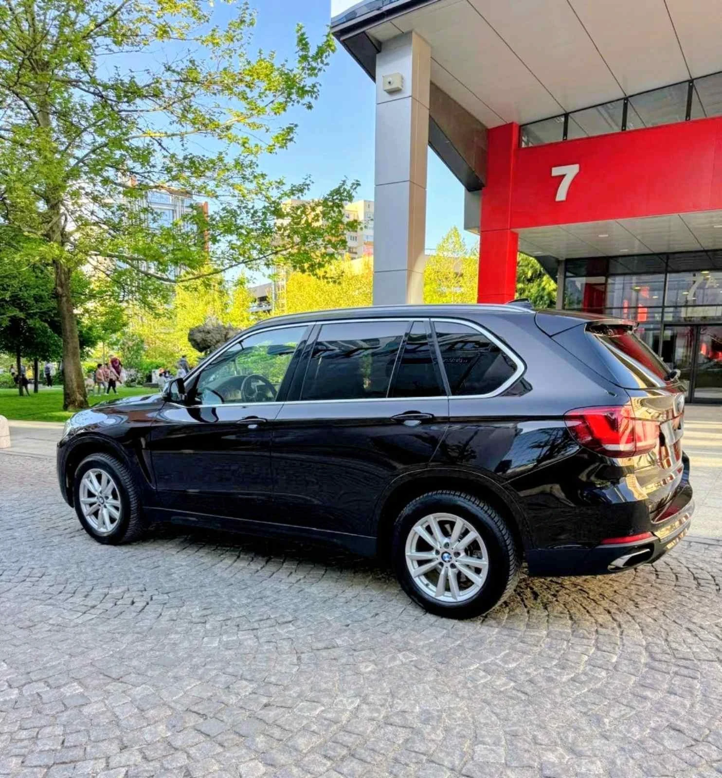 BMW X5 F15/xDrive/TwinTurbo, снимка 4 - Автомобили и джипове - 54597030