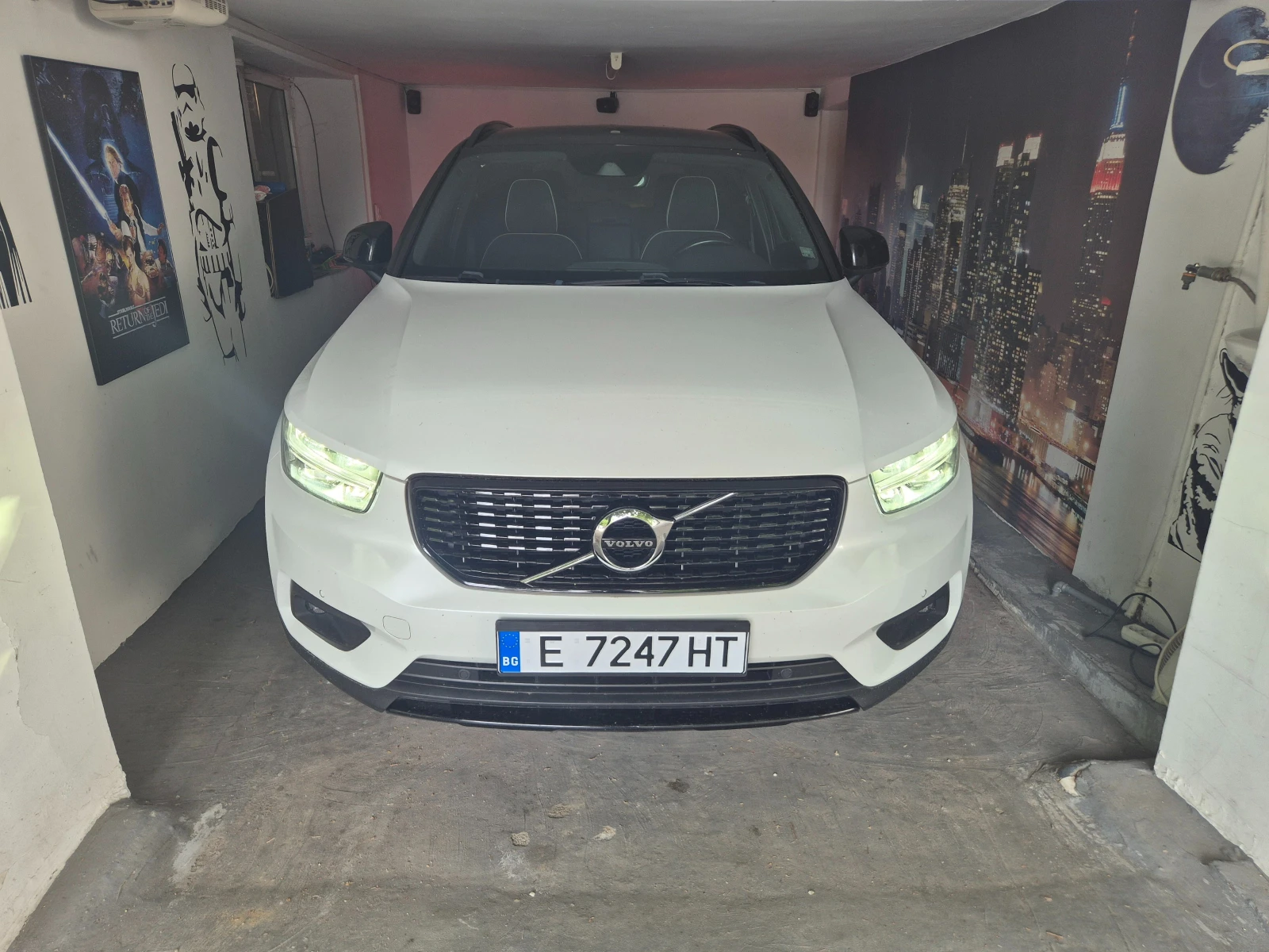 Volvo XC40 * R-Design* Пълна сервизна история* Обслужен* , снимка 7 - Автомобили и джипове - 54635070