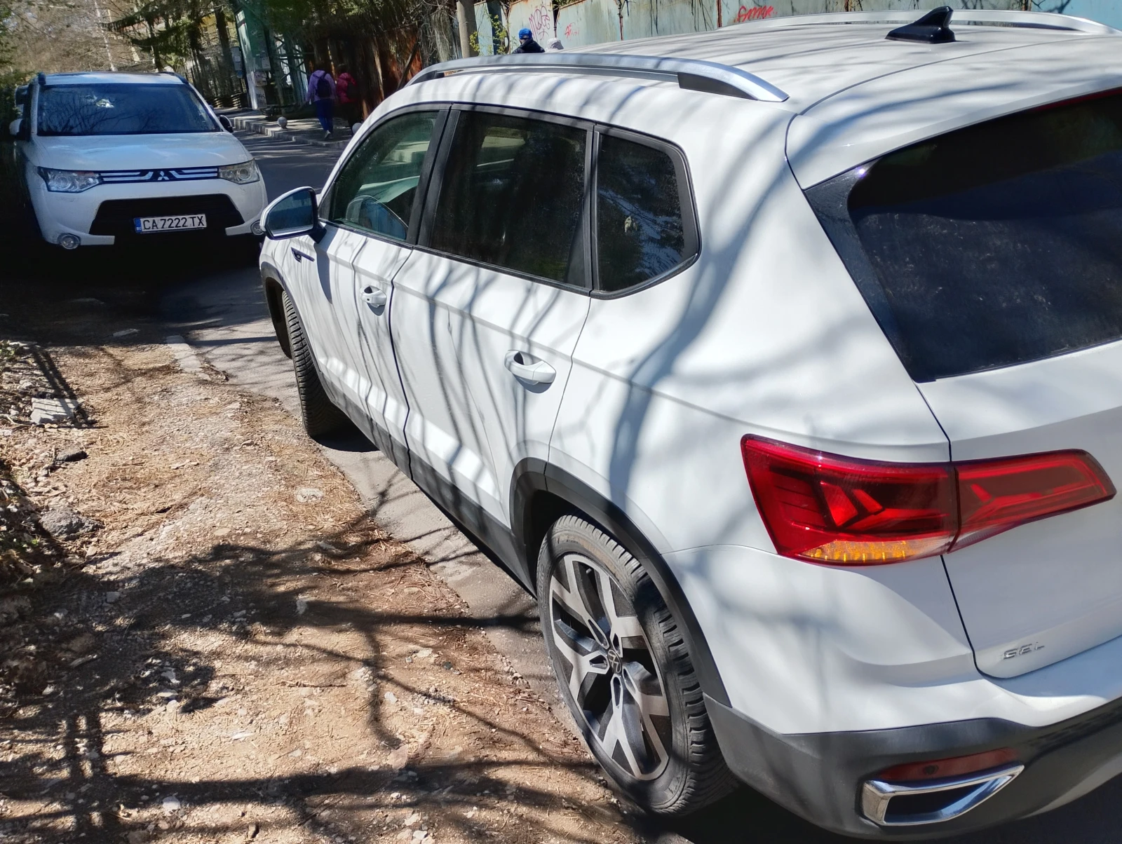 VW Tiguan, снимка 4 - Автомобили и джипове - 54745545