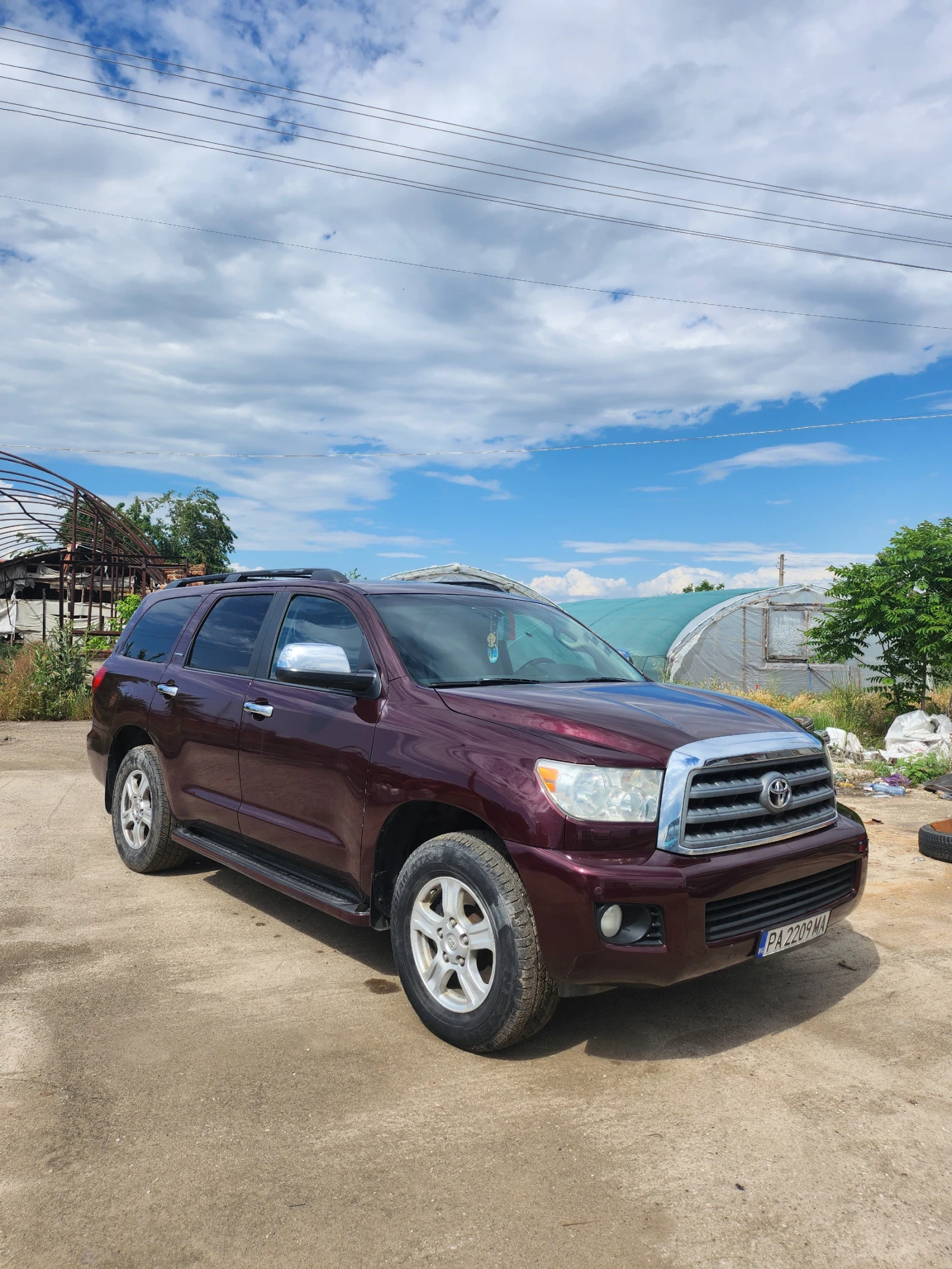 Toyota Sequoia, снимка 2 - Автомобили и джипове - 54882360
