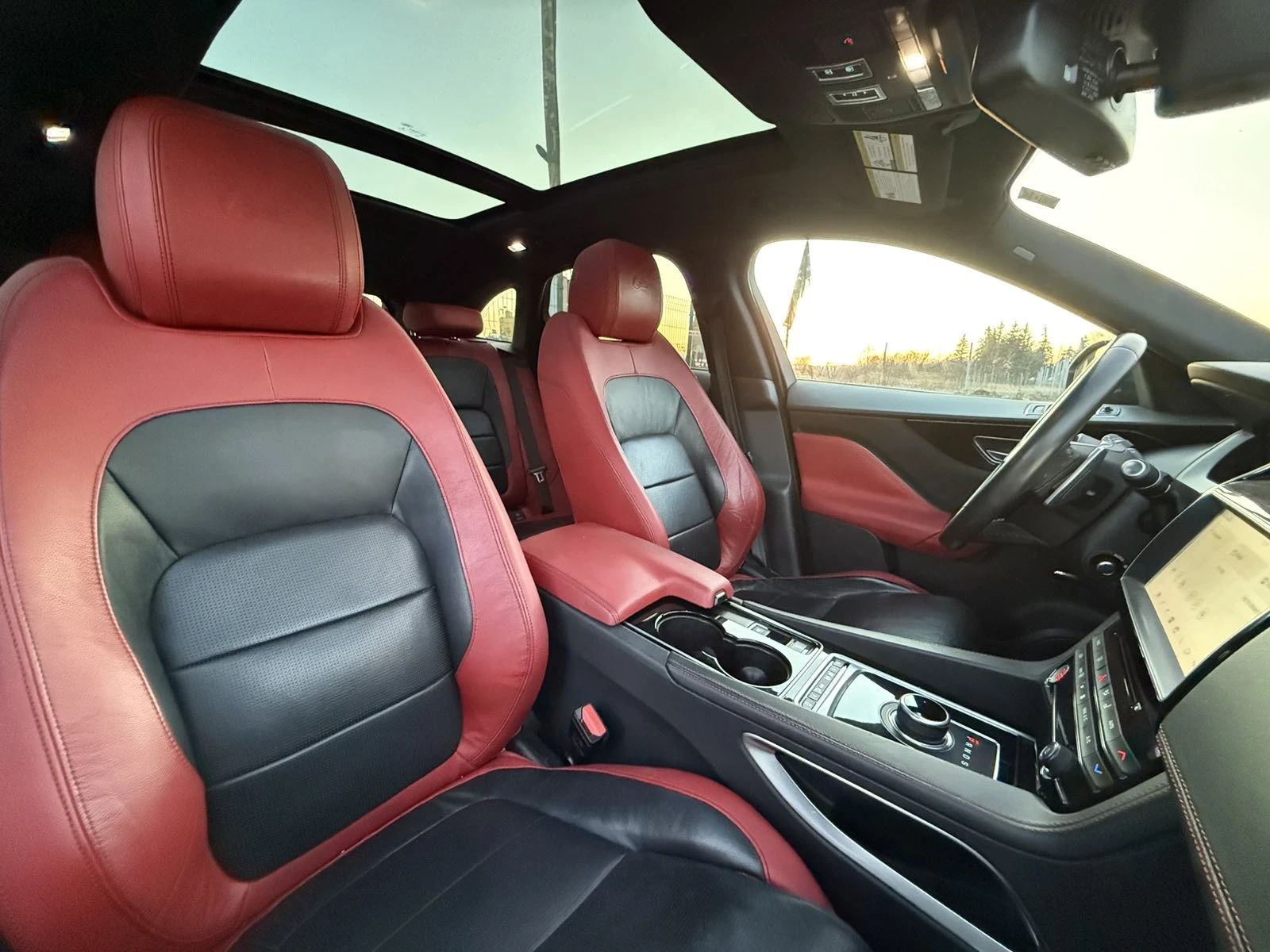 Jaguar F-PACE 3.0V6* S* РЕАЛНИ КМ!, снимка 9 - Автомобили и джипове - 55579604