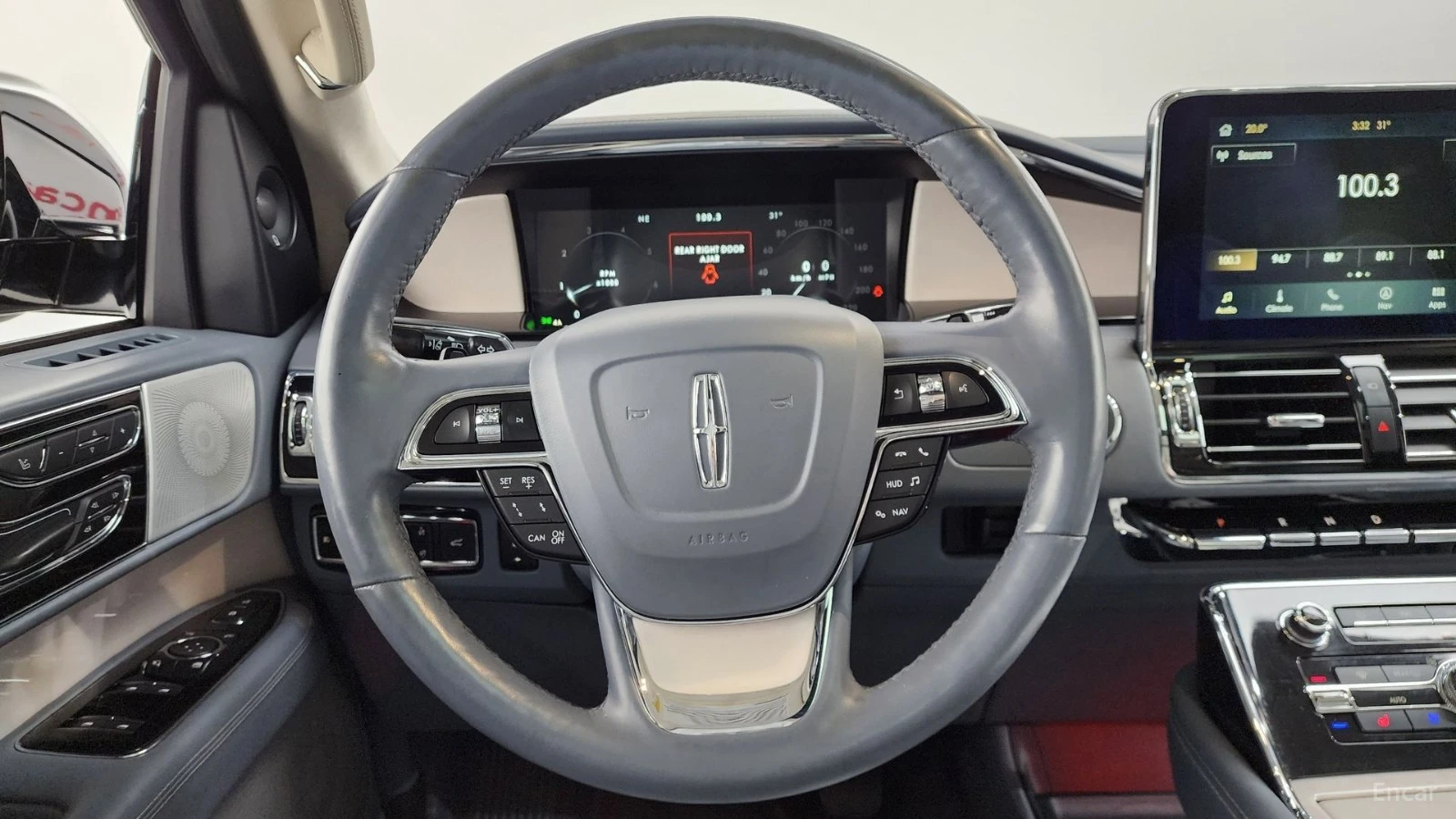 Lincoln Navigator 3.5* Black Label* МАСАЖ* ПОДГРЕВ* ОБДУХВАНЕ* ПАНО*, снимка 13 - Автомобили и джипове - 55674030
