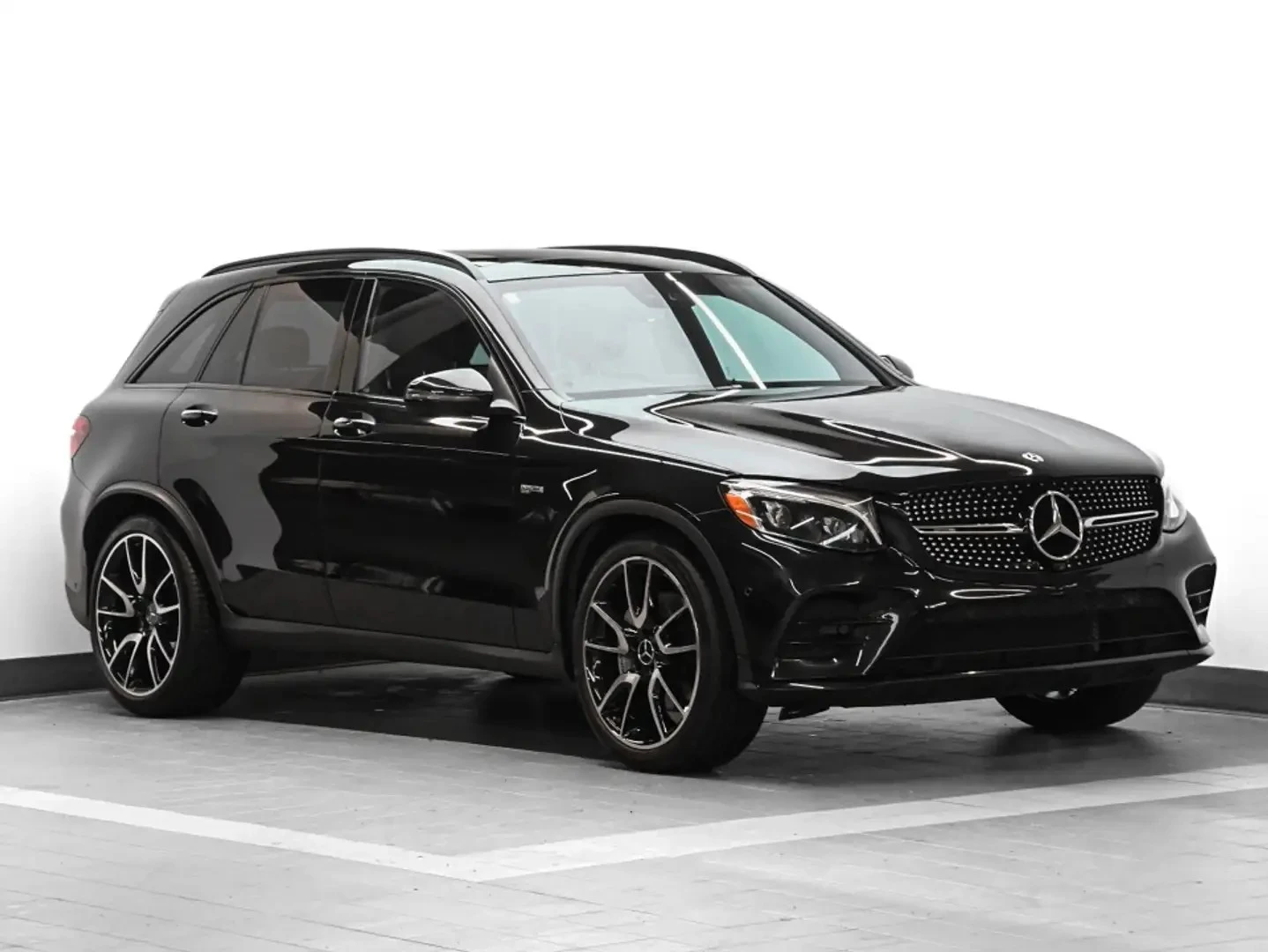 Mercedes-Benz GLC 43 AMG 4MATIC BURMESTER 360 ЦЕНА ДО БЪЛГАРИЯ АВТОКРЕДИТ, снимка 5 - Автомобили и джипове - 55771514