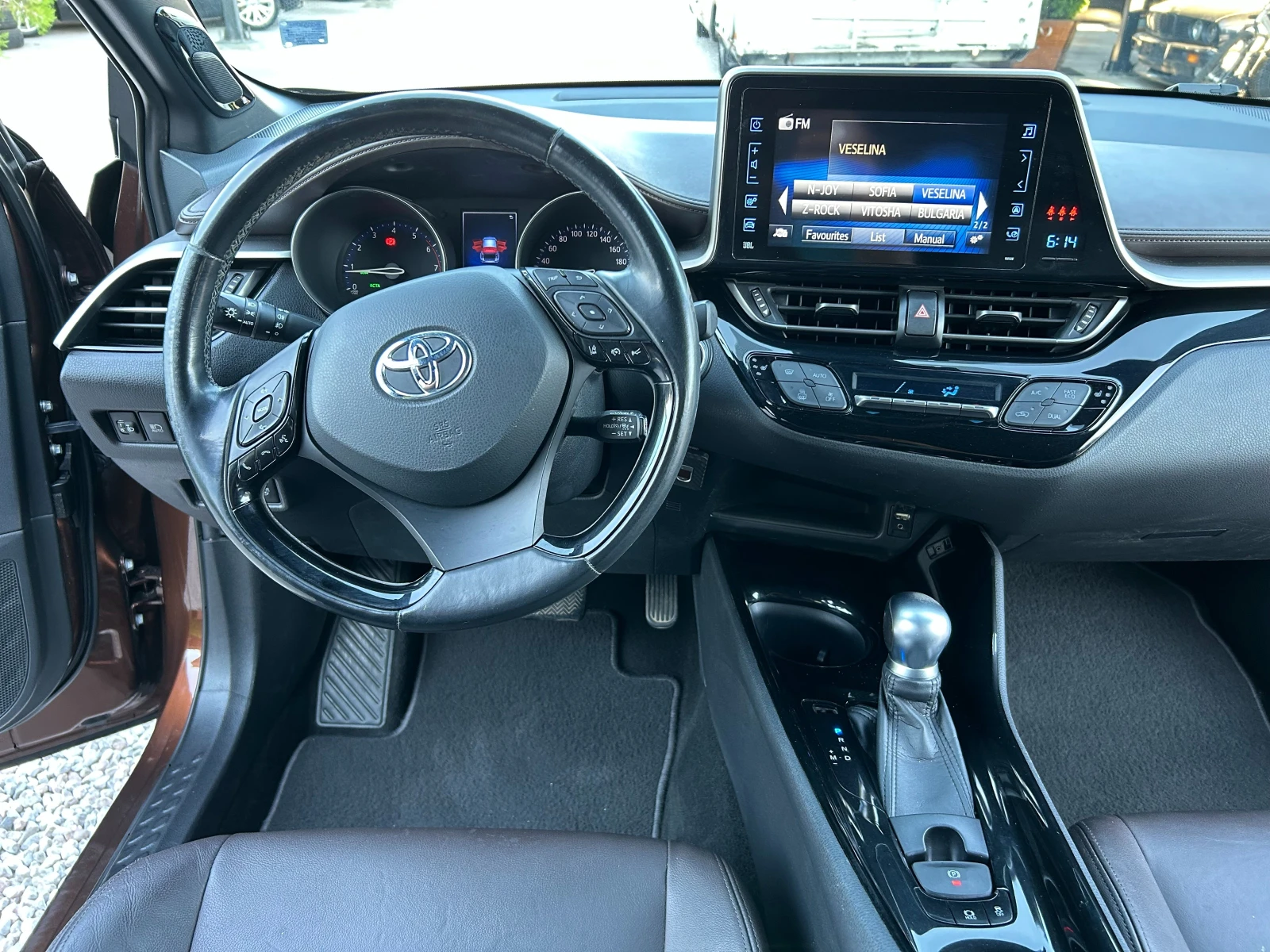 Toyota C-HR АVTOMAT, снимка 13 - Автомобили и джипове - 56074240