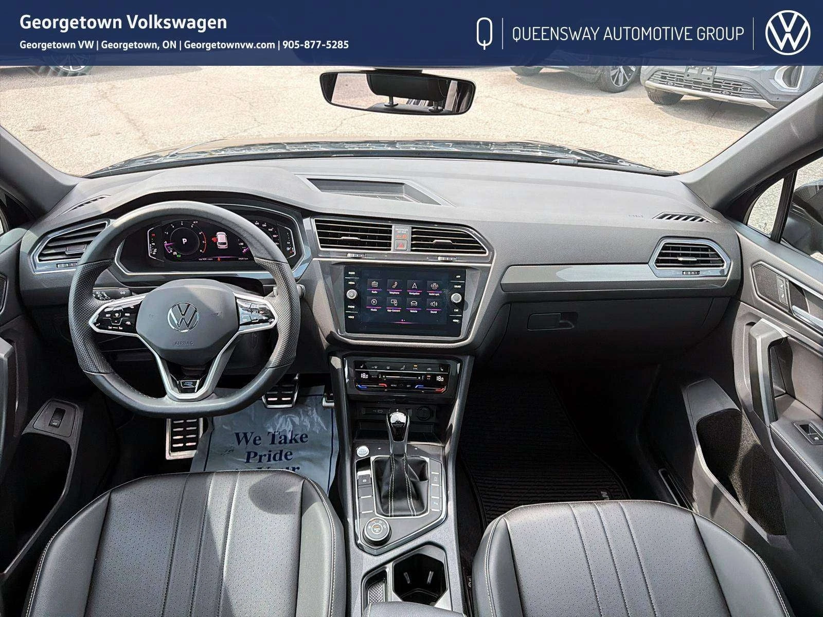 VW Tiguan * Comfortline R Line Black * CARFAX * , снимка 17 - Автомобили и джипове - 56102972